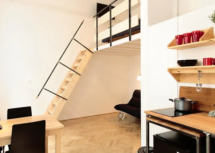 Maverick ApartmentsHostel